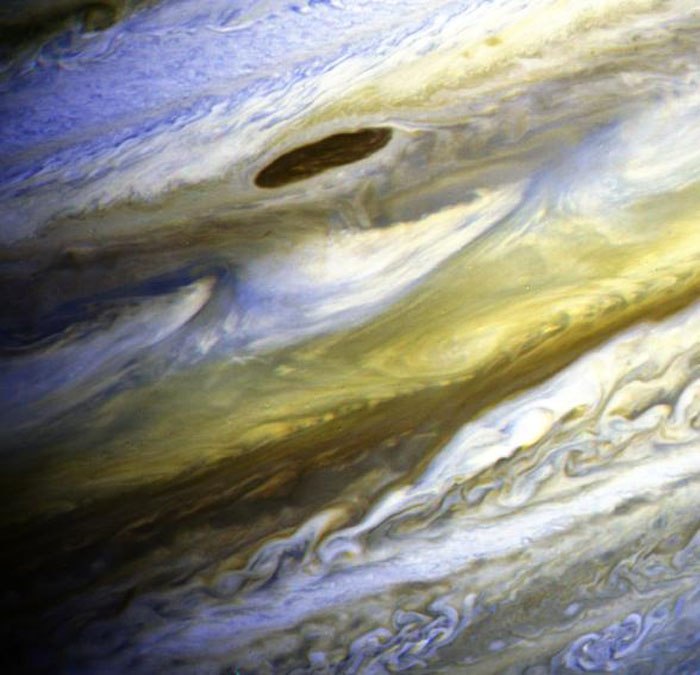 Экваториальная зона Юпитера, цвета усиленны